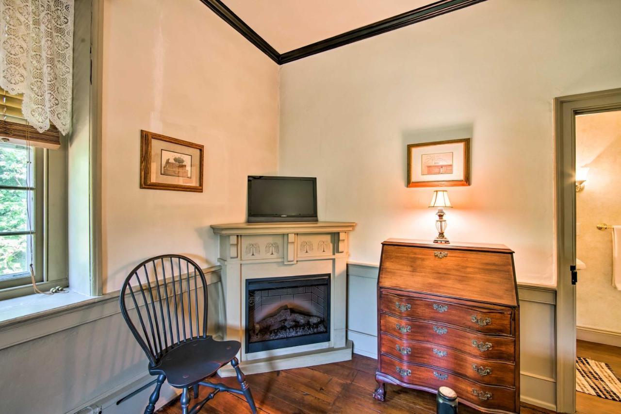 Beautiful Historic House In Amish Country Holiday home
