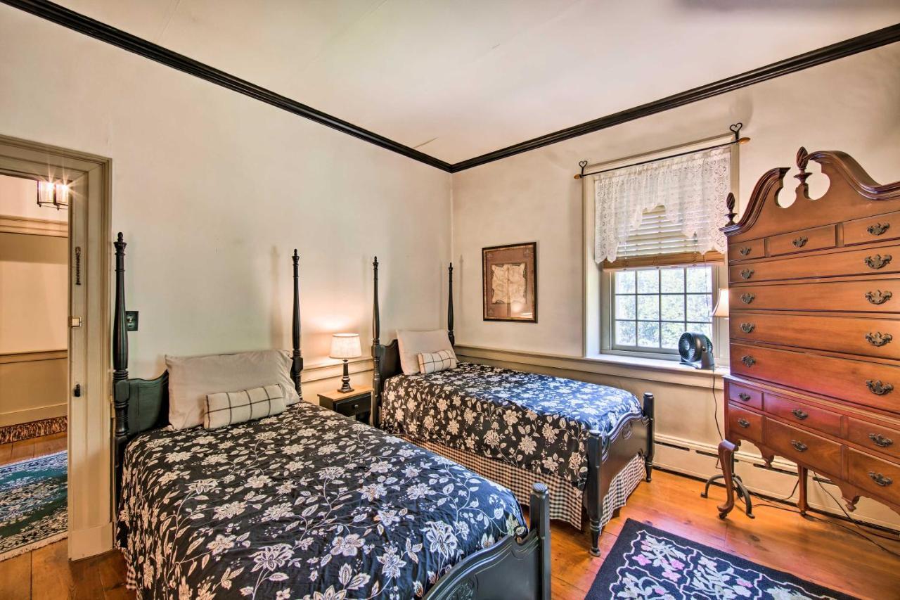Beautiful Historic House In Amish Country Holiday home *